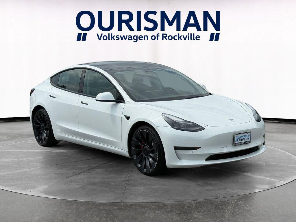 /2022 Tesla Model-3