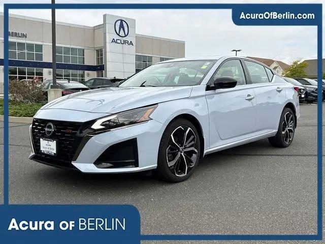 2023 Nissan Altima SR Intelligent AWD for sale in Berlin, CT