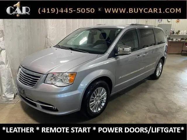 2015 Chrysler Town & Country Touring-L for sale in Archbold, OH