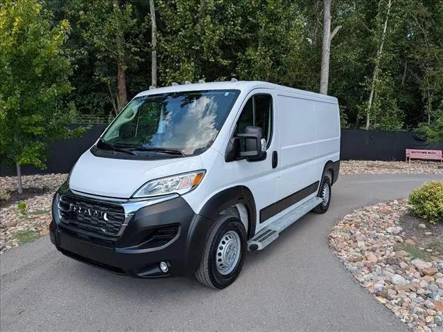 2025 Ram ProMaster 2500 Cargo Van Tradesman Low Roof 136 WB w/Pass Seat for sale in Kansas City, MO