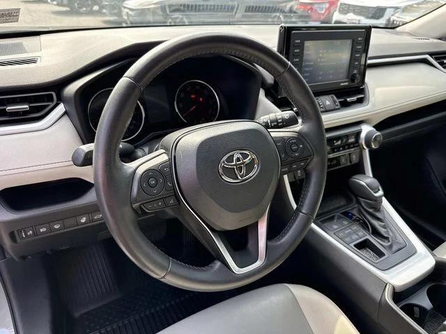 2020 Toyota RAV4 XLE Premium 2020 Toyota RAV4 XLE Premium