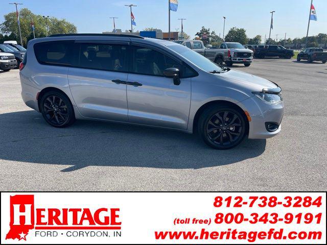 2020 Chrysler Pacifica Touring L for sale in Corydon, IN