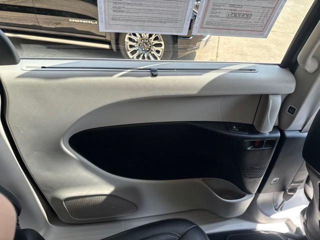 2023 Chrysler Pacifica Touring L AWD