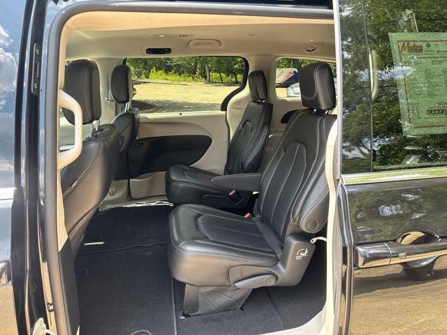2023 Chrysler Pacifica Touring L AWD