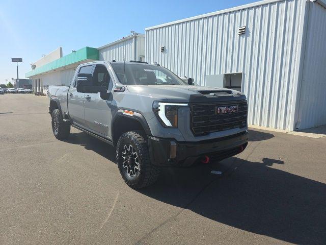2024 GMC Sierra 2500HD 4WD Crew Cab Standard Bed AT4X for sale in Selma, CA