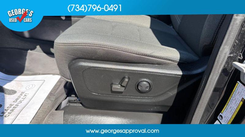 2022 Ram 1500 Big Horn Crew Cab 4x4 57 Box