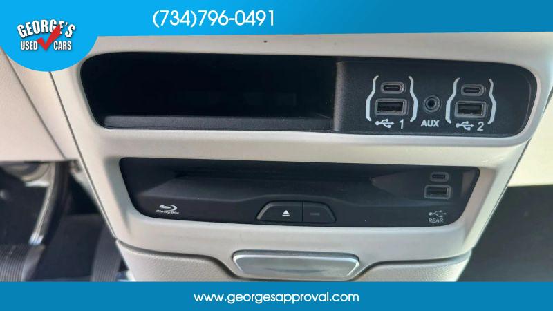 2023 Chrysler Pacifica Touring L AWD