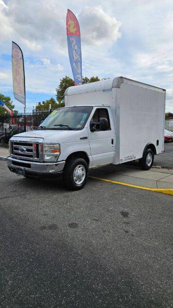 2008 Ford Econoline Base for sale in Newark, NJ