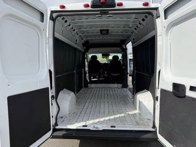 2025 Ram ProMaster 2500 Cargo Van Tradesman High Roof 159 WB w/Pass Seat
