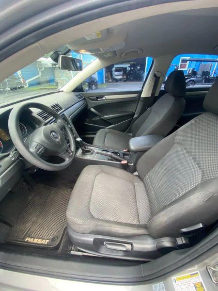 2012 Volkswagen Passat 2.5L S