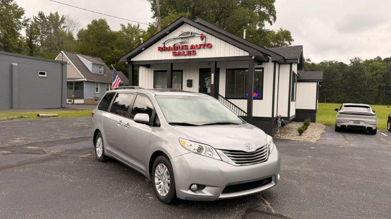 2017 Toyota Sienna XLE Premium 8 Passenger for sale in Vineland, NJ