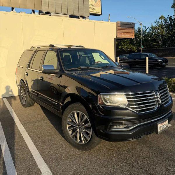 2017 Lincoln Navigator Select for sale in Newport Beach, CA