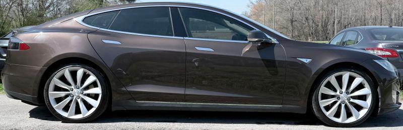 2013 Tesla Model S Performance
