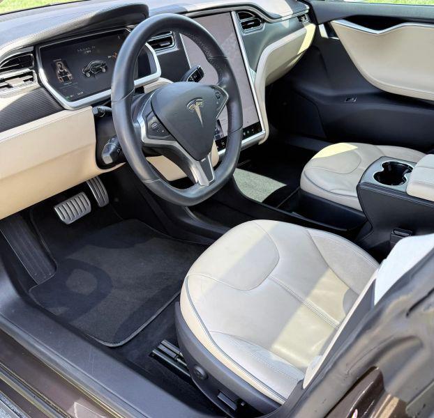 2013 Tesla Model S Performance