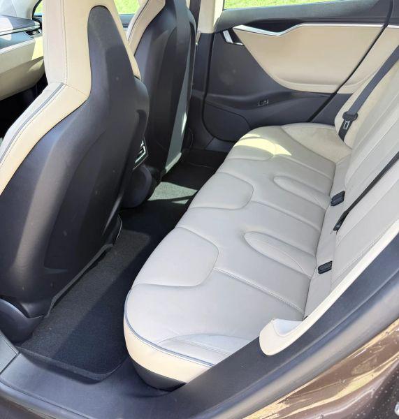 2013 Tesla Model S Performance