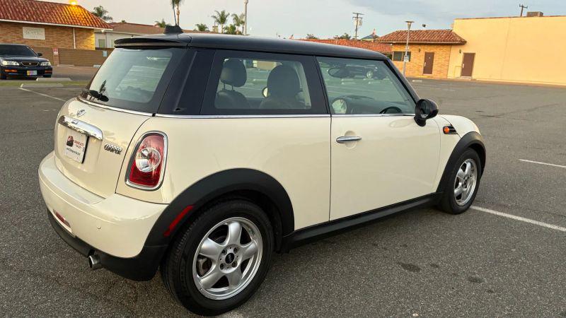 2011 MINI Cooper Cooper