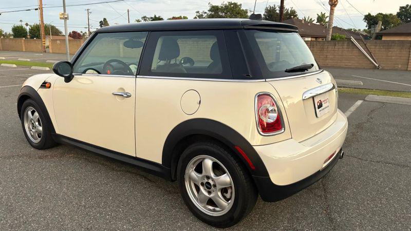 2011 MINI Cooper Cooper