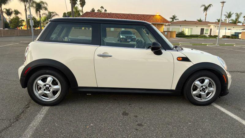 2011 MINI Cooper Cooper