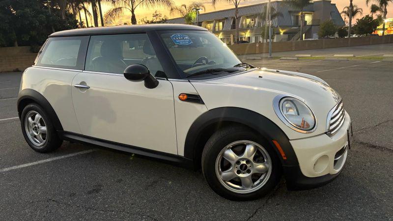 2011 MINI Cooper Cooper
