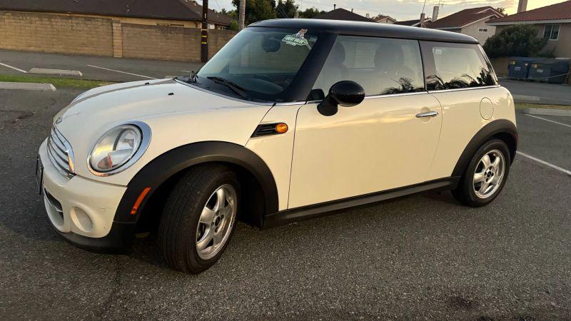 2011 MINI Cooper Cooper