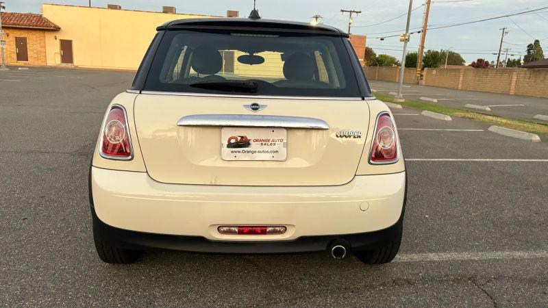 2011 MINI Cooper Cooper