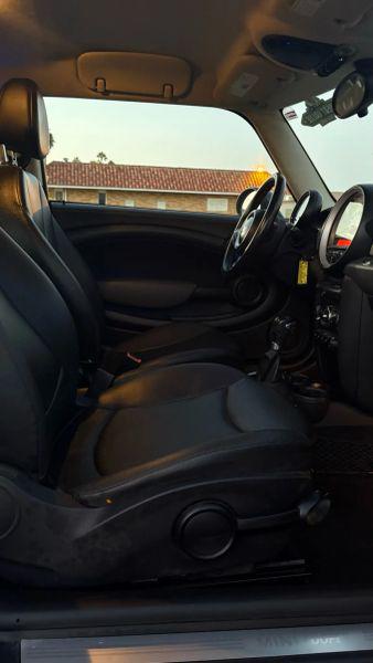 2011 MINI Cooper Cooper