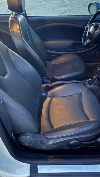 2011 MINI Cooper Cooper