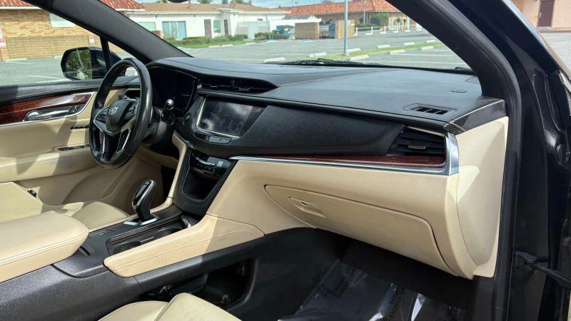2017 Cadillac XT5 Luxury