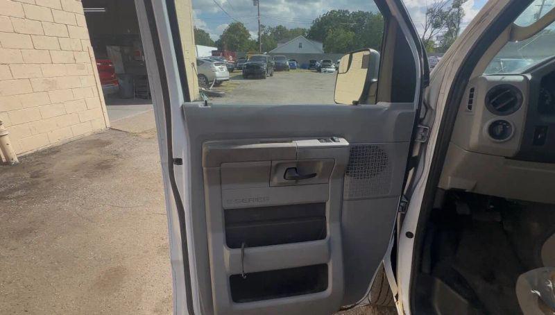 2012 Ford E-250 Base