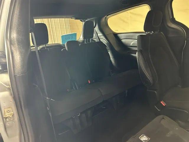 2024 Chrysler Pacifica Touring