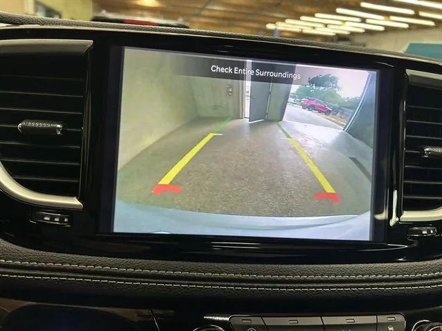 2024 Chrysler Pacifica Touring