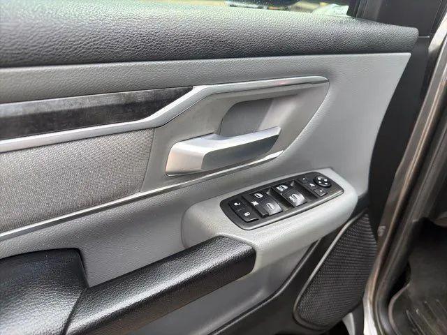 2019 Ram 1500 Big Horn/Lone Star Crew Cab 4x4 57 Box