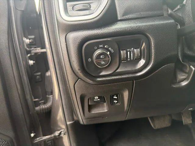 2019 Ram 1500 Big Horn/Lone Star Crew Cab 4x4 57 Box