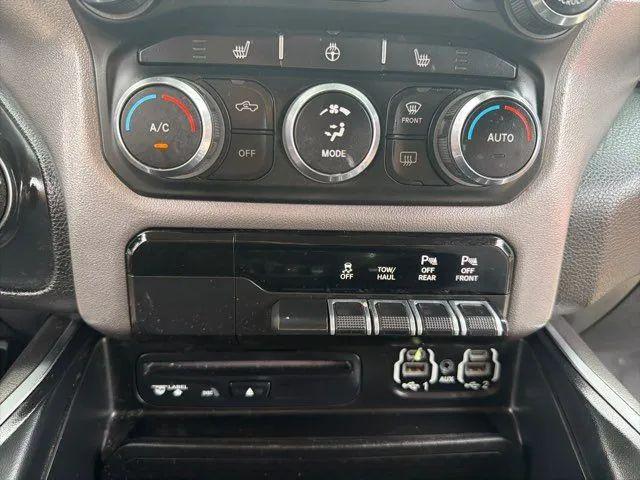 2019 Ram 1500 Big Horn/Lone Star Crew Cab 4x4 57 Box