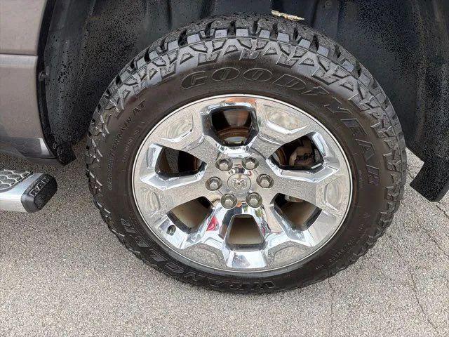 2019 Ram 1500 Big Horn/Lone Star Crew Cab 4x4 57 Box