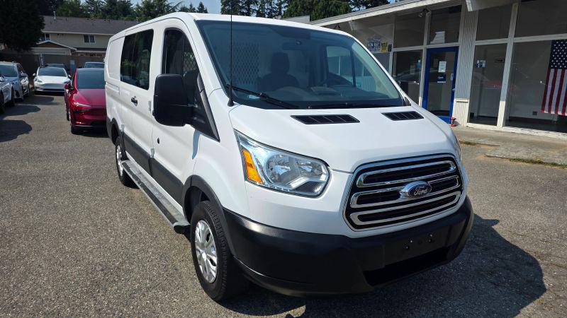 2015 Ford Transit w/60/40 Side Door w/RWB