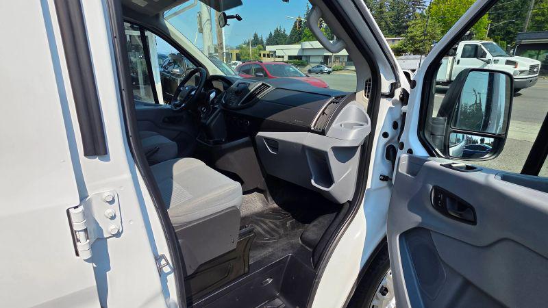 2015 Ford Transit w/60/40 Side Door w/RWB