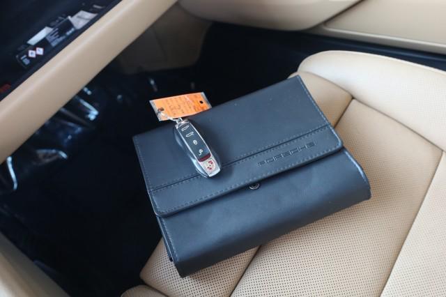 2016 Porsche Cayman Unknown
