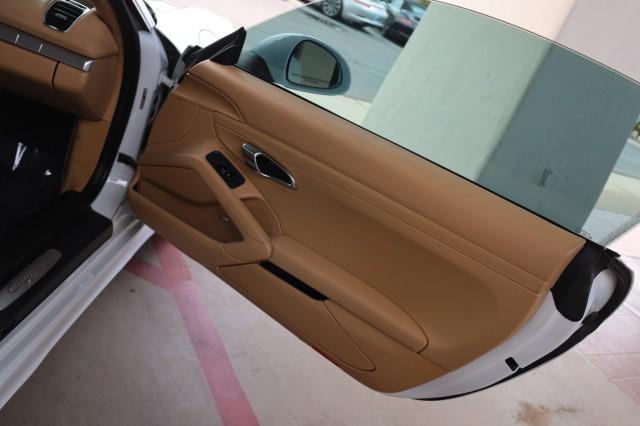 2016 Porsche Cayman Unknown
