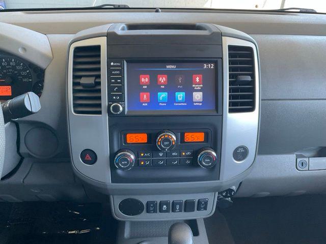 2021 Nissan Frontier Crew Cab SV 4x2