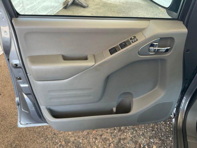 2021 Nissan Frontier Crew Cab SV 4x2