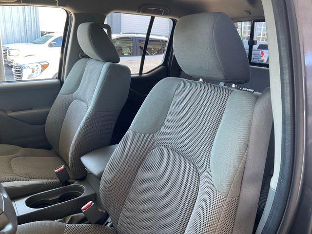 2021 Nissan Frontier Crew Cab SV 4x2
