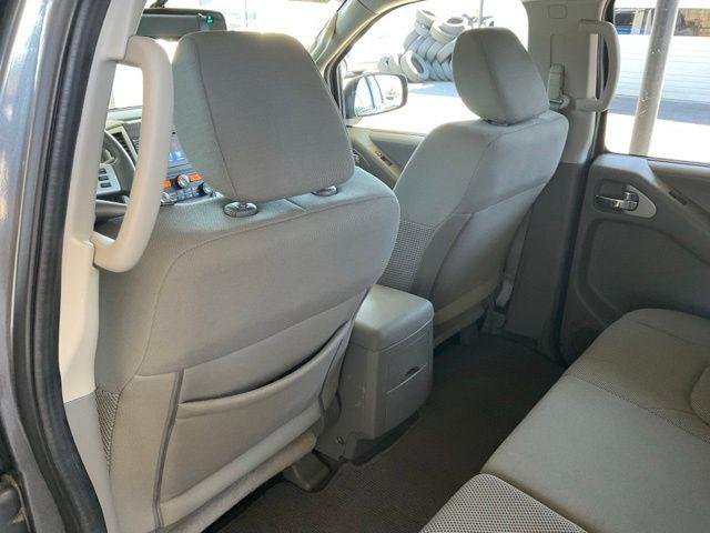 2021 Nissan Frontier Crew Cab SV 4x2