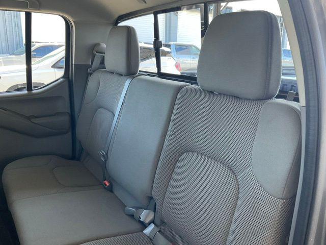2021 Nissan Frontier Crew Cab SV 4x2