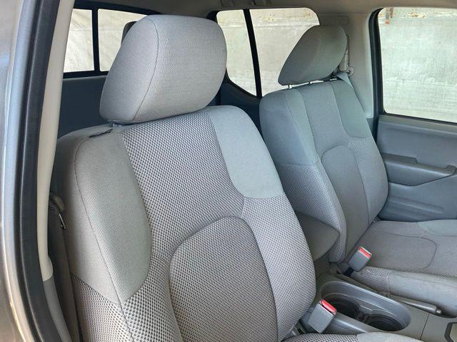 2021 Nissan Frontier Crew Cab SV 4x2