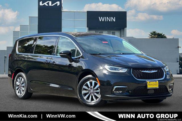 2024 Chrysler Pacifica Hybrid Select for sale in Newark, CA