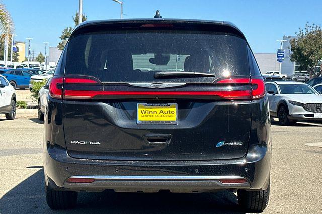 2023 Chrysler Pacifica Hybrid Touring L