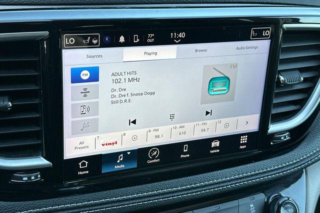 2023 Chrysler Pacifica Hybrid Touring L