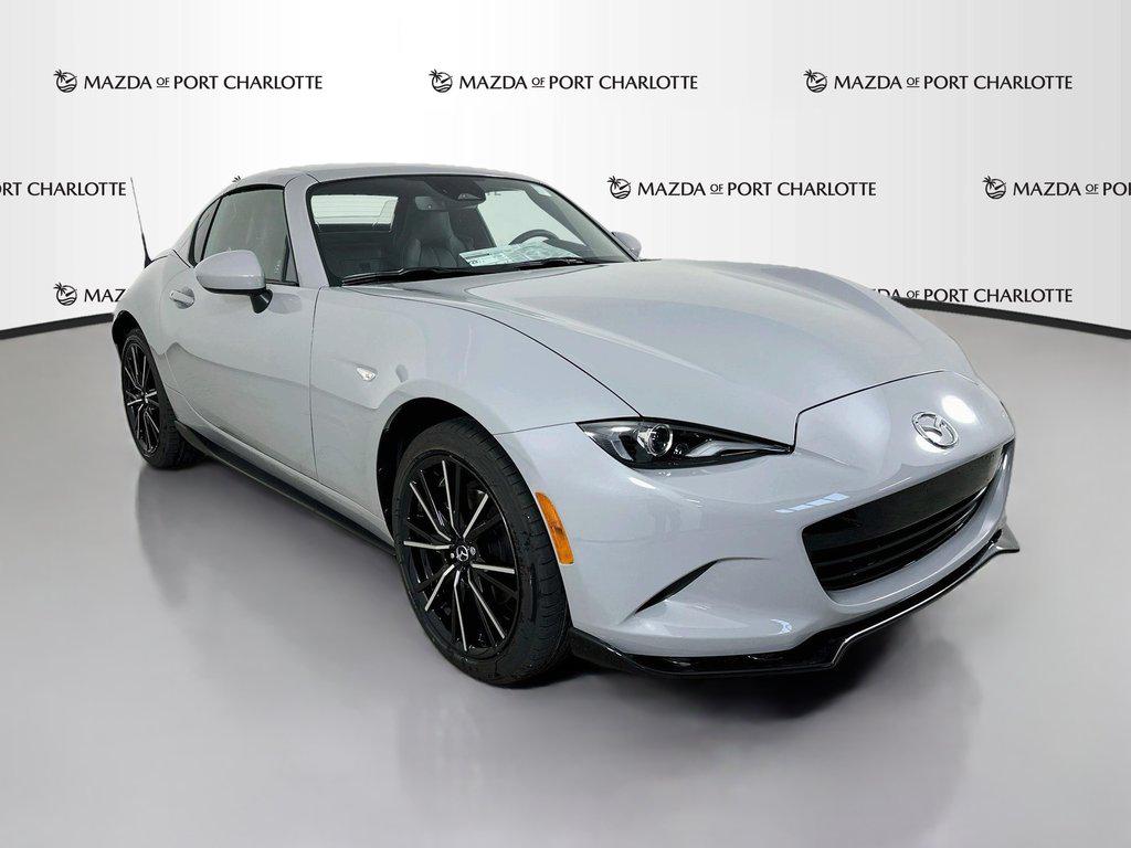 Aero Gray Metallic 2025 Mazda MX-5 Miata Convertible Rear-Wheel Drive Manual