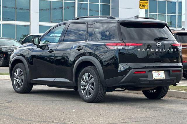 2025 Nissan Pathfinder SV 4WD